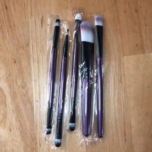 BOGO 20 Makeup Brushes - Picture 5 of 5